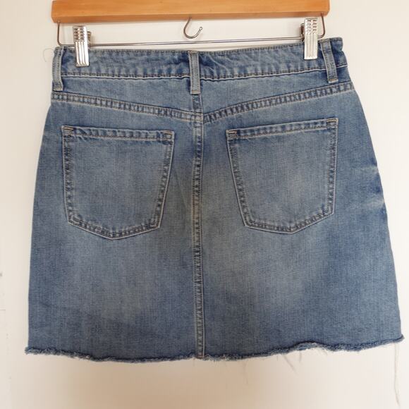 Vintage Gap Mini Skirt Womens 4 Blue Denim Medium Wash Jean Raw Hem Y2K Western - Picture 2 of 9